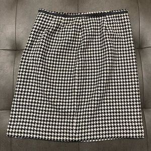 Apostrophe Wool Blend Houndstooth Skirt